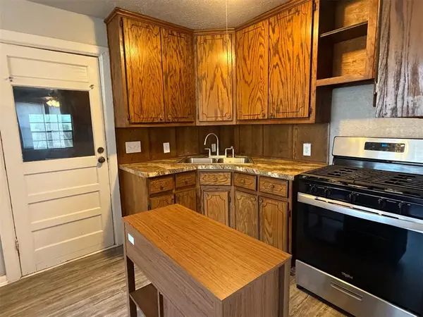 223 N Grandview RD, Midwest City, OK 73130