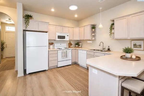 9801 Mia Lane, Pasco, WA 99301