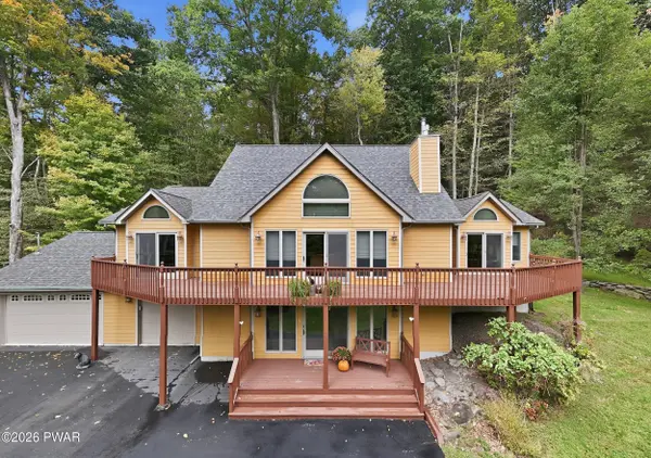 1453 Lakeland DR, Lake Ariel, PA 18436