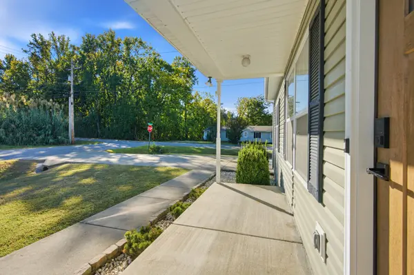 101 Brookside Dr, Dickson, TN 37055