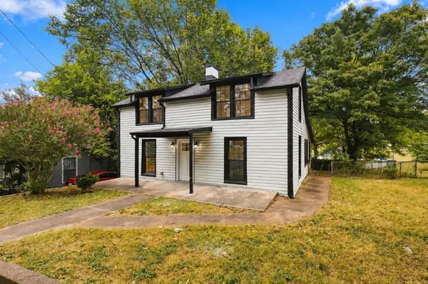 25 Lawn St, Clarksville, TN 37040