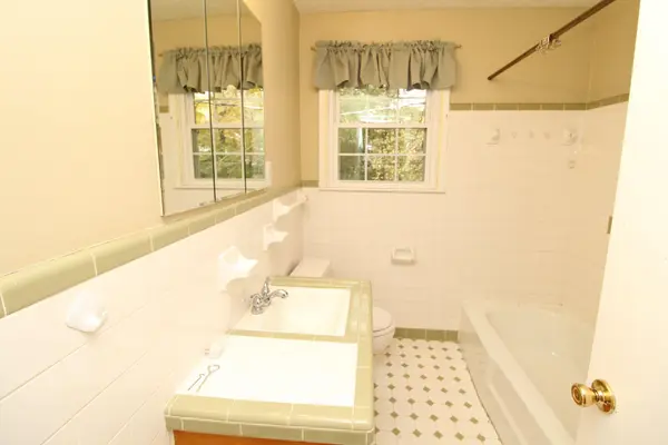 339 Clearview Dr, Clarksville, TN 37043