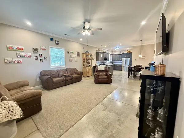 288 Curtis Ln, Dunmor, KY 42339