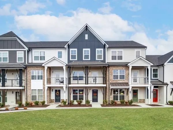 614 Granbury Pvt Drive, Hendersonville, TN 37075