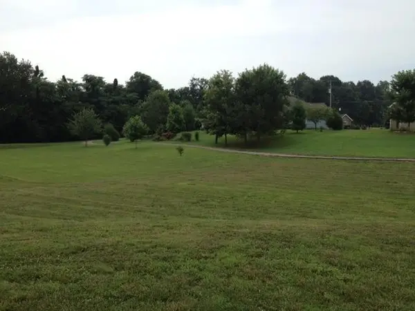 125 Pierre Place, White House, TN 37188