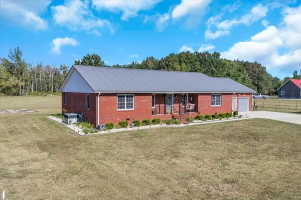 2343 Davenport Rd, Tullahoma, TN 37388