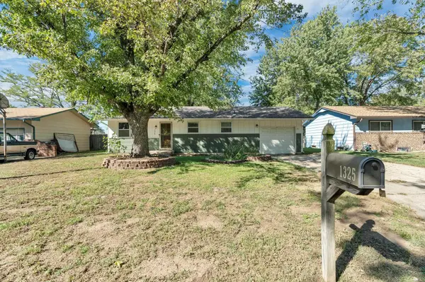 1325 N Anna, Wichita, KS 67212