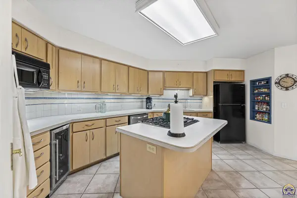 3937 SW Stonybrook DR, Topeka, KS 66610