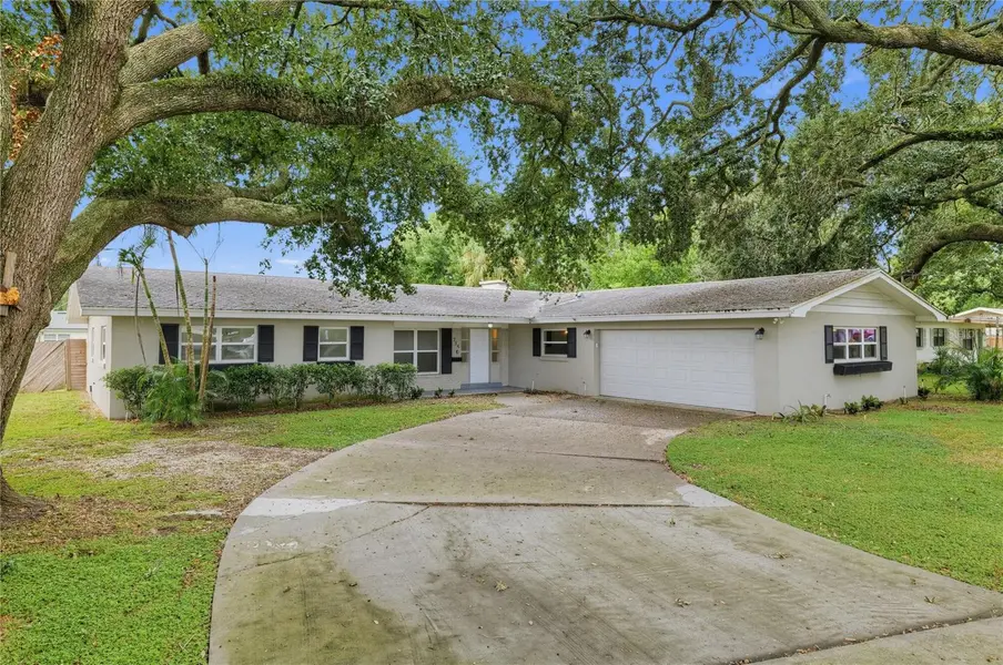 714 AVENUE O SE, Winter Haven, FL 33880