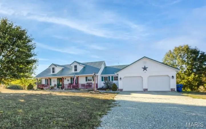 18551 Deer Run LN, Lebanon, MO 65722