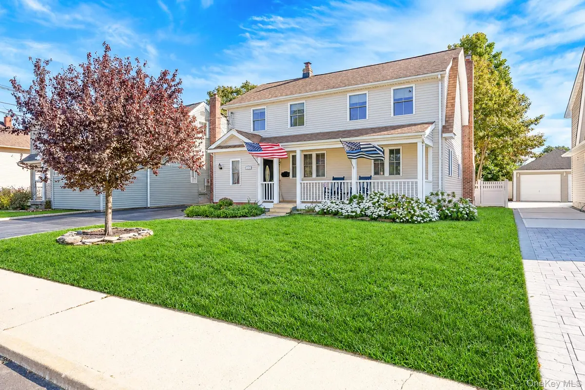 209 Claxton AVE, Bellmore, NY 11710