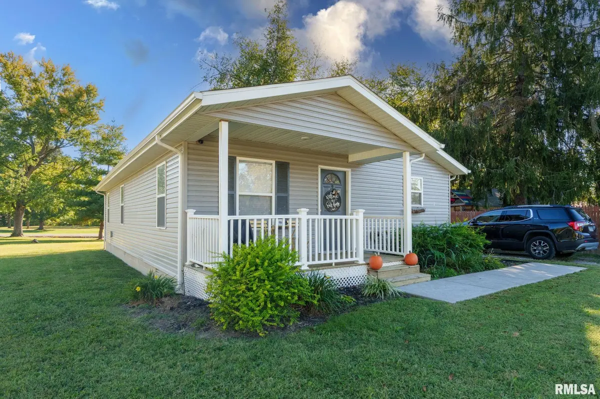 402 Habitat WAY, Herrin, IL 62948