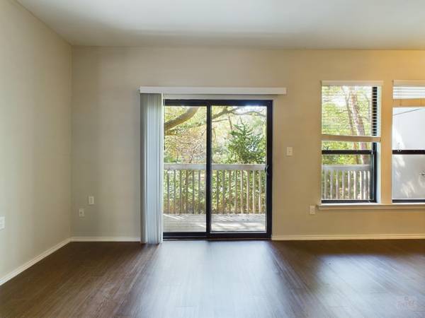 3839 Dry Creek DR #105, Austin, TX 78731