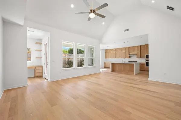 6313 Comanche Moon TRL, Austin, TX 78747