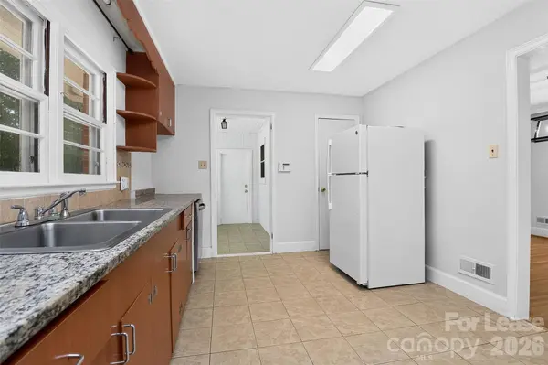 6038 Preston LN, Charlotte, NC 28270