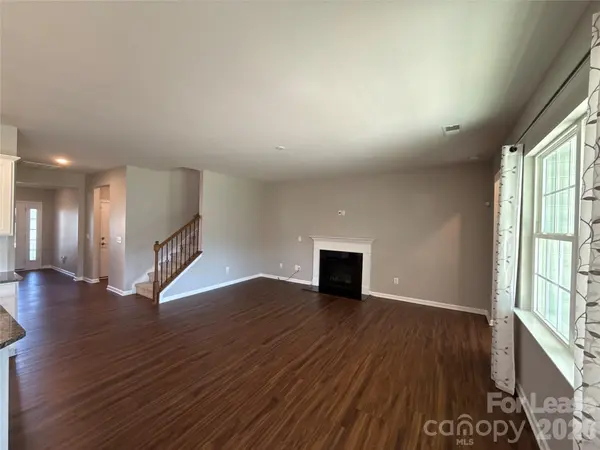 10109 Wesleyan Hall DR, Charlotte, NC 28273