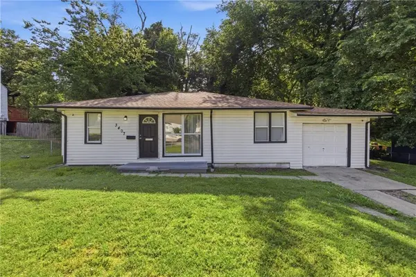 3407 Norton AVE, Kansas City, MO 64128