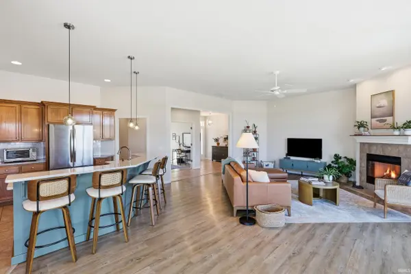 212 Fiddlers CV, Fort Wayne, IN 46825-2163
