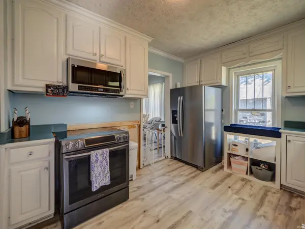 4255 W Main ST, Poseyville, IN 47633