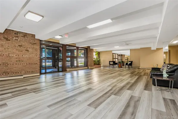 570 Broadway #B11, Lynbrook, NY 11563