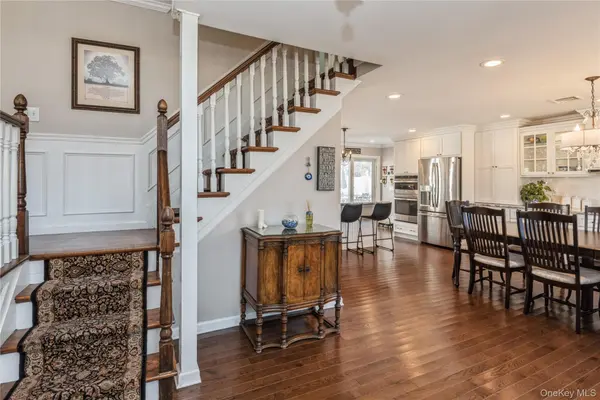 153 Montrose DR, Port Jefferson Station, NY 11776