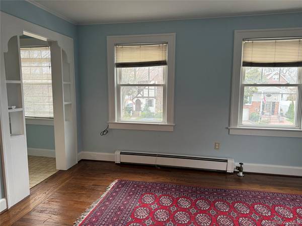 3821 218 St #2 floor, Bayside, NY 11361