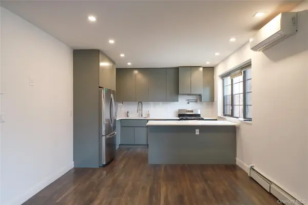 36-20 190th ST, Flushing, NY 11358