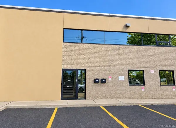 91C Moffitt BLVD, Bay Shore, NY 11706