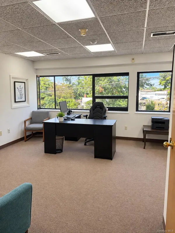 91C Moffitt BLVD, Bay Shore, NY 11706