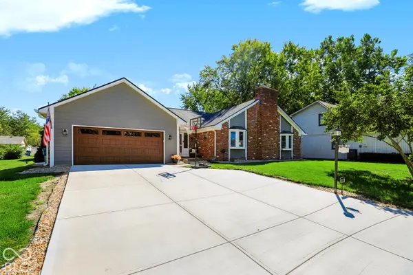 999 Shoreline CIR, Cicero, IN 46034