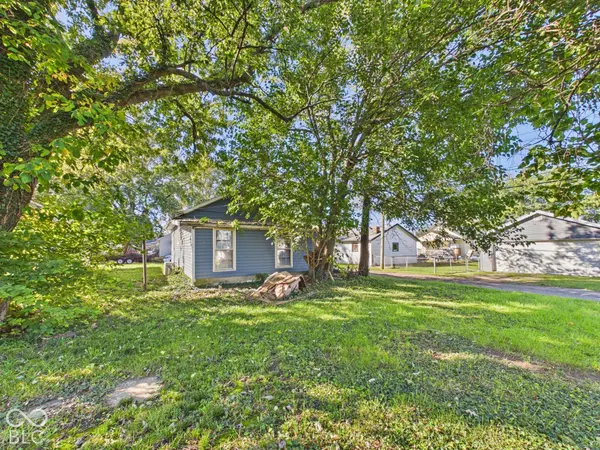 2316 F AVE, New Castle, IN 47362