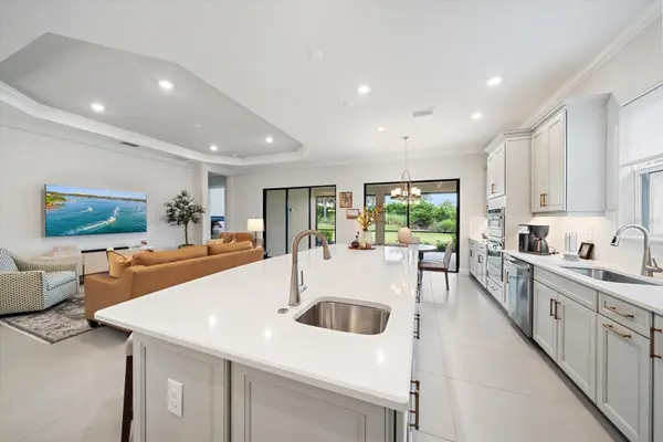 10128 MORNING MIST LN, Sarasota, FL 34241