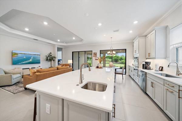 10128 MORNING MIST LN, Sarasota, FL 34241
