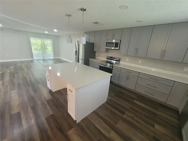 10481 MONTPELIER CIR, Orlando, FL 32821