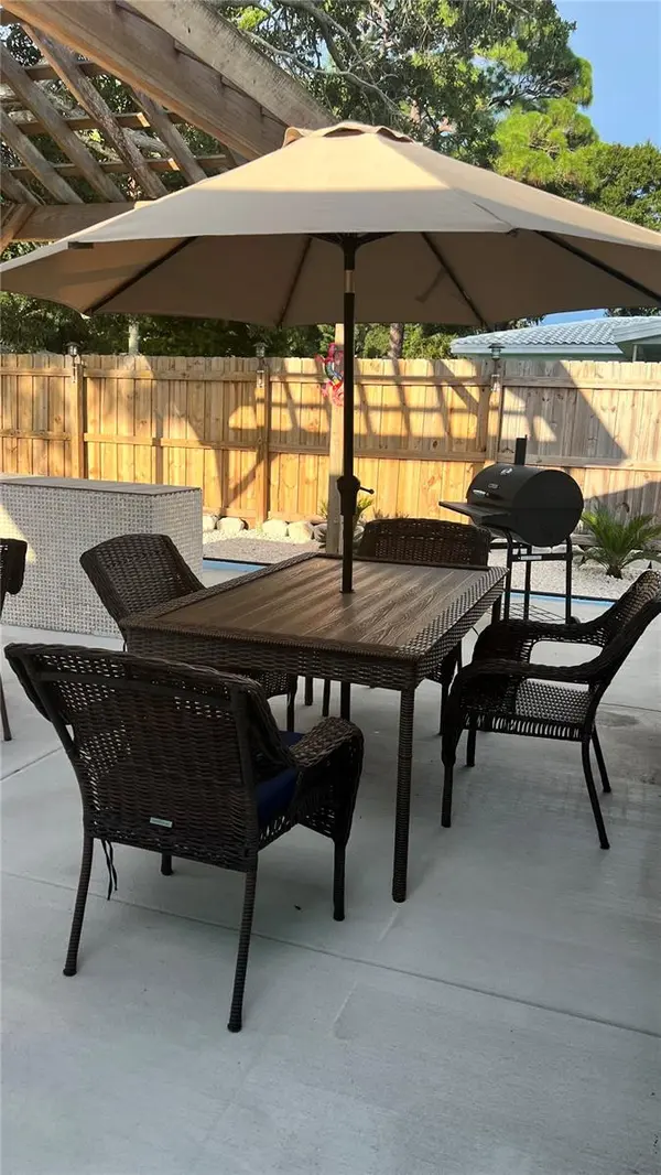 5151 DUHME RD, St Petersburg, FL 33708