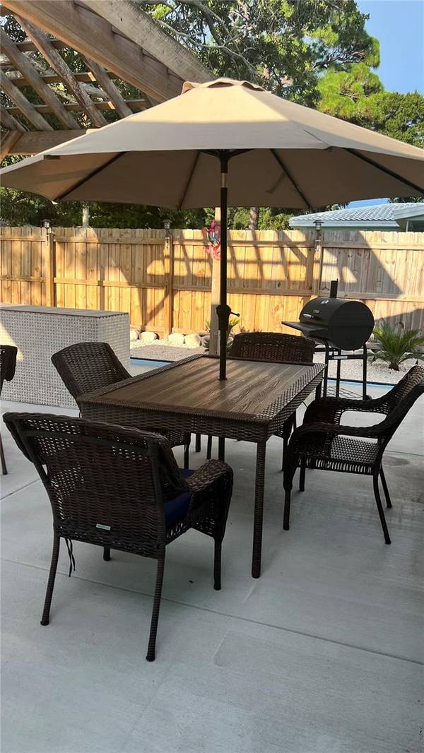 5151 DUHME RD, St Petersburg, FL 33708