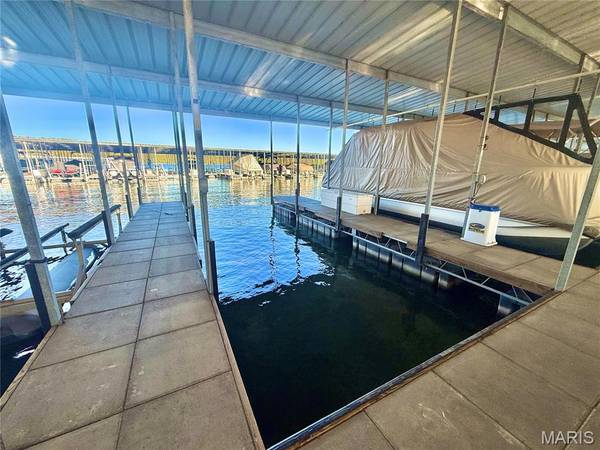 222 Park Place LN #2A, Kaiser, MO 65047