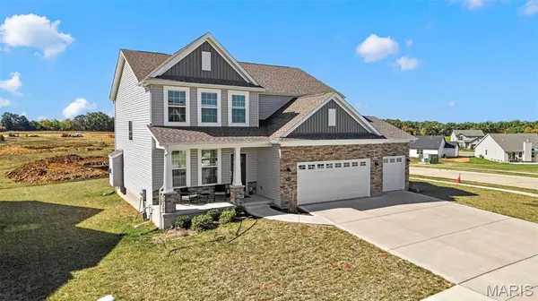 335 Valley Bluff DR, Wentzville, MO 63385