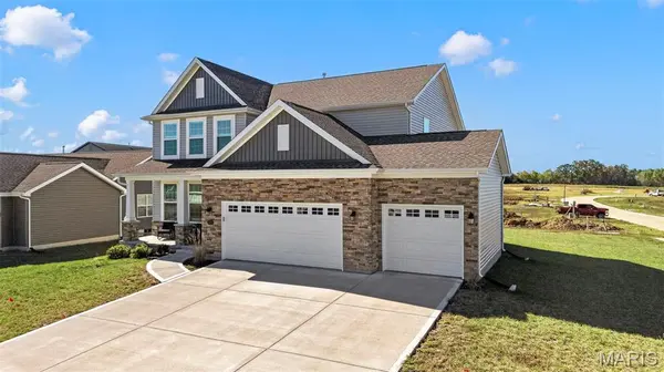 335 Valley Bluff DR, Wentzville, MO 63385
