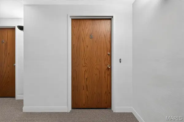 4501 Lindell BLVD #14G, St Louis, MO 63108