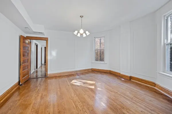 3122 W Fullerton ST #2, Chicago, IL 60647
