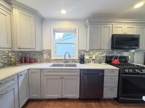 104 E North ST, Leroy, IL 61752