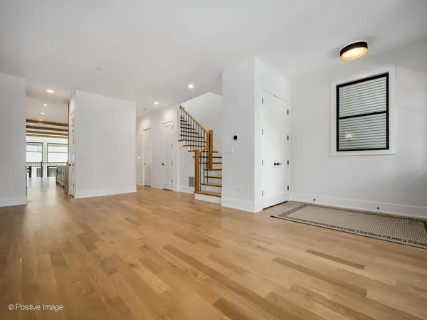 2712 N Magnolia AVE, Chicago, IL 60614