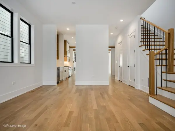 2712 N Magnolia AVE, Chicago, IL 60614