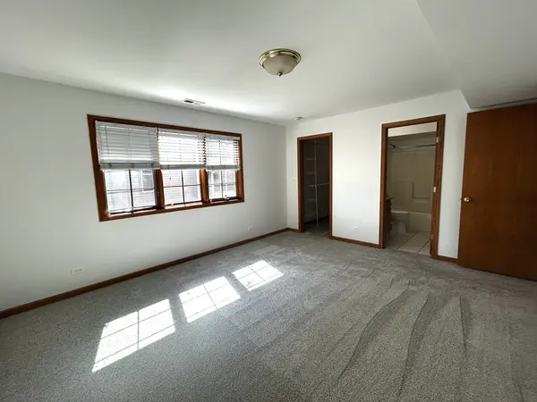 308 State ST #2, Lemont, IL 60439