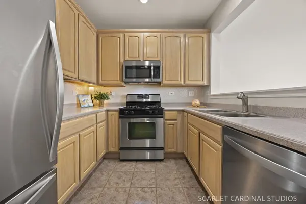 2534 Capitol AVE, Aurora, IL 60503