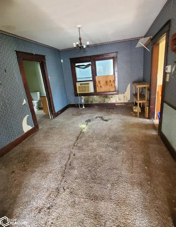 406 N 8Th ST, Guthrie Center, IA 50115