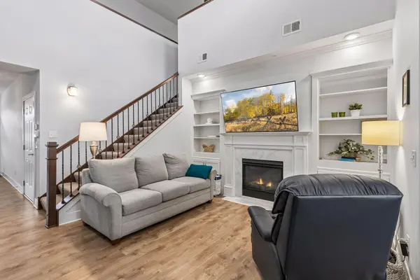 13650 Bronze Pkwy, Rosemount, MN 55068