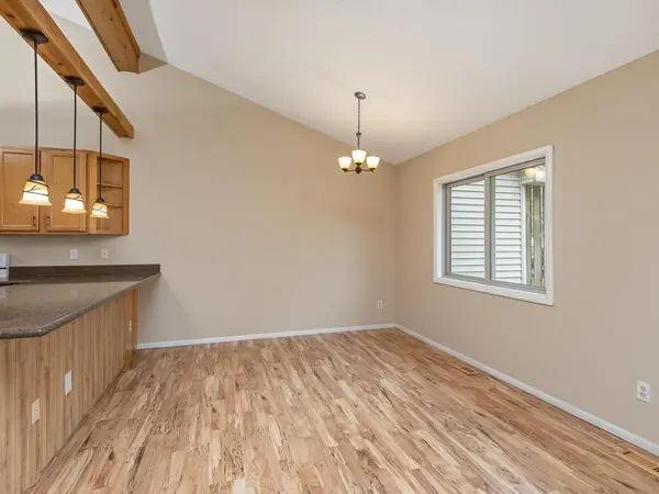 11109 Trail West RD, Bloomington, MN 55437