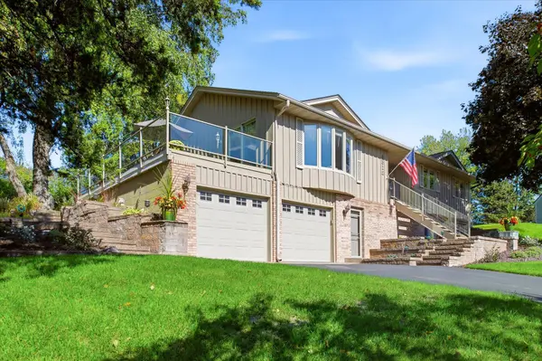 4312 Aries CT, Eagan, MN 55123